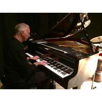Lezioni di pianoforte moderno e jazz, corsi di accompagnamento per cantanti