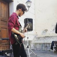 Lezioni di chitarra nei pressi di Pomigliano