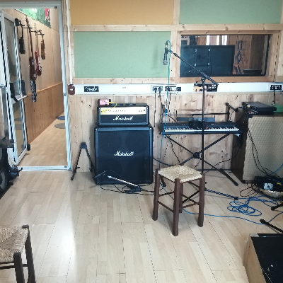 sala prove per gruppi acustici