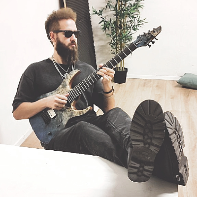 Lezioni di chitarra e Armonia ONLINE 