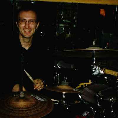 NATIVA LIVE BAND Music Machine