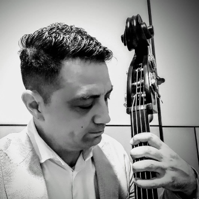 Lezioni di Basso, Contrabbasso e Teoria Musicale a Latina.