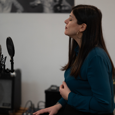 LEZIONI DI CANTO MODERNO - INSEGNANTE DIPLOMATA