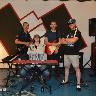 Luke And The Dominos