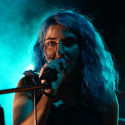 Debora Barrile - Vocal Coach