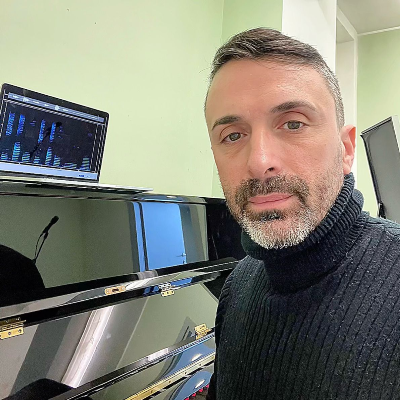 INSEGNANTE DI CANTO & VOCAL COACH
