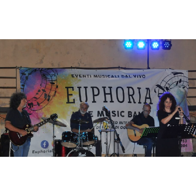 EUPHORIA LIVE MUSIC BAND