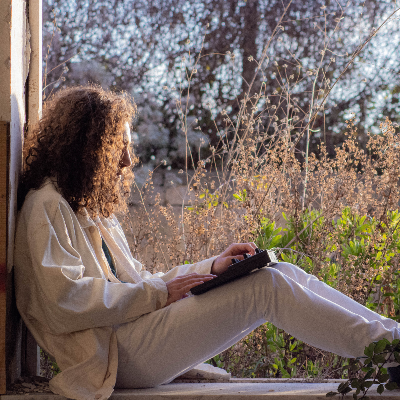 LEZIONI DI PRODUZIONE DI MUSICA ELETTRONICA, MIX E MASTERING