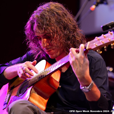 Insegnante di Chitarra, teoria e armonia, ear training