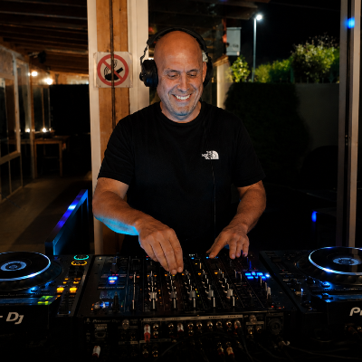 FEDRO Dj Un viaggio nel tempo....a tutto volume...battiti a mille...
