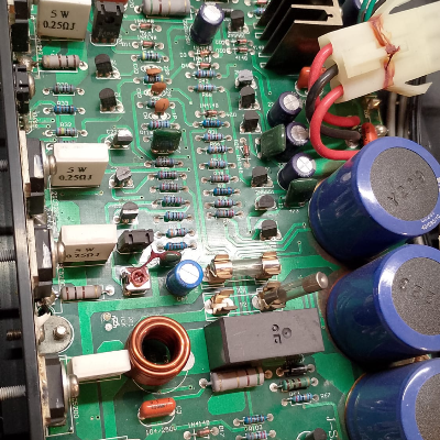 RIPARAZIONE E INTERVENTI RAPIDI AUDIO LUCI