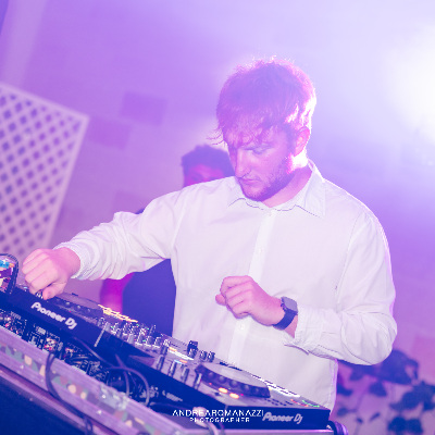 Simone Giove Dj