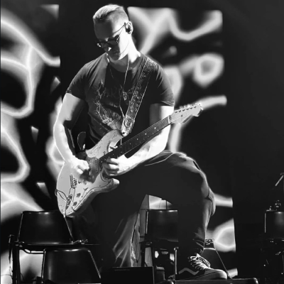 Lezioni chitarra moderna (Pop/Rock/Metal)