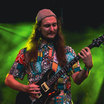 Corsi di CHITARRA - PRODUZIONE - TEORIA